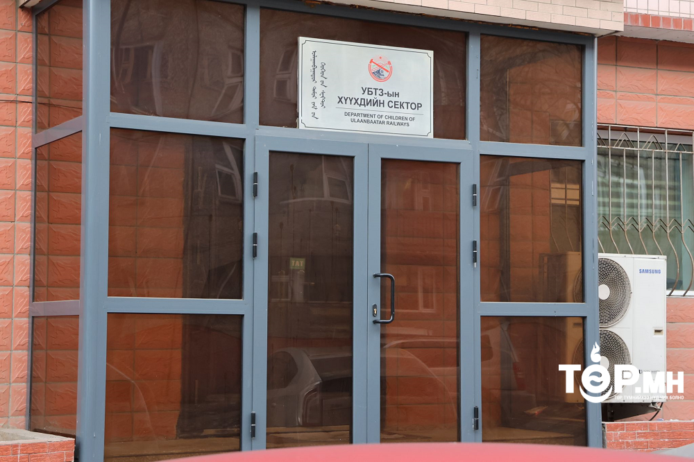 Ажлын байран дээрээ архидан согтуурсан нь тогтоогдоогүй тул ажилд нь эргүүлэн томилсон