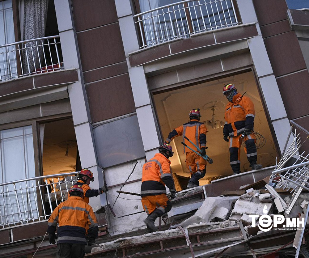 Эрэн хайх, аврах ажиллагаа үргэлжилж байна