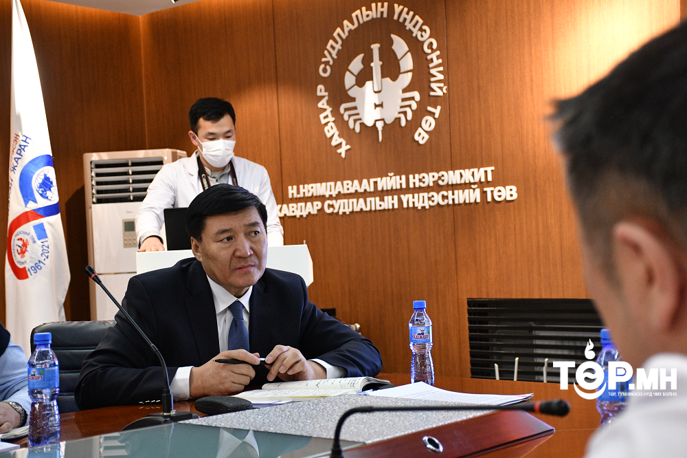 ХСҮТ-д тулгамдсан асуудлуудыг шийдэж, оношлогооны тоног төхөөрөмжөөр хангана