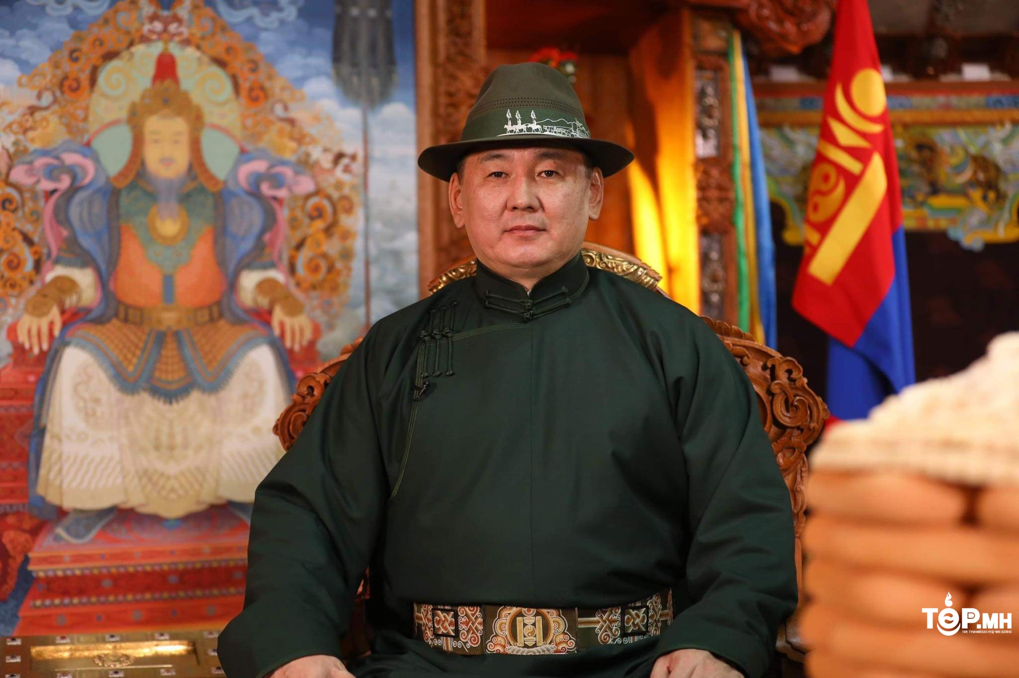 Монгол Улсын Ерөнхийлөгч Ухнаагийн Хүрэлсүхийн XVII жарны “Үзэсгэлэн болгогч” хэмээх Усан туулай жилийн сар шинийн мэндчилгээ