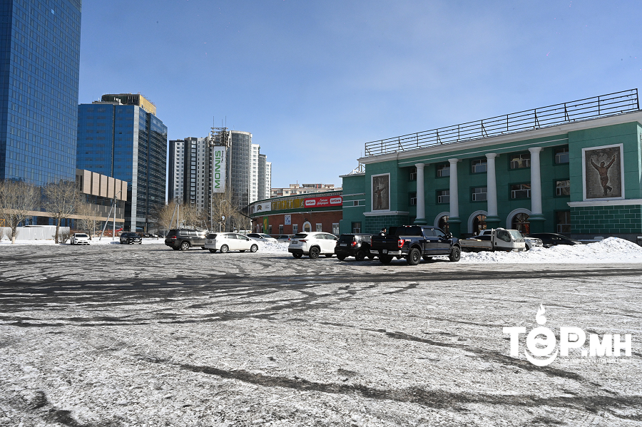 “Төв цэнгэлдэх хүрээлэн” ХХК-ийн эзэмшдэг газар гурав дахин багассан байна