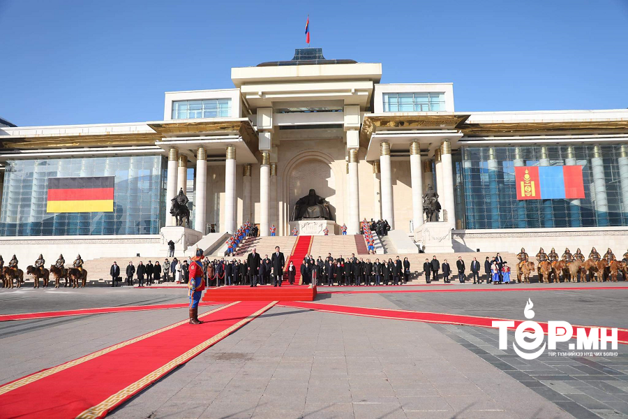 Монгол Улс, ХБНГУ хоорондын Стратегийн түншлэлийн тухай Хамтарсан тунхаглалд гарын үсэг зурав