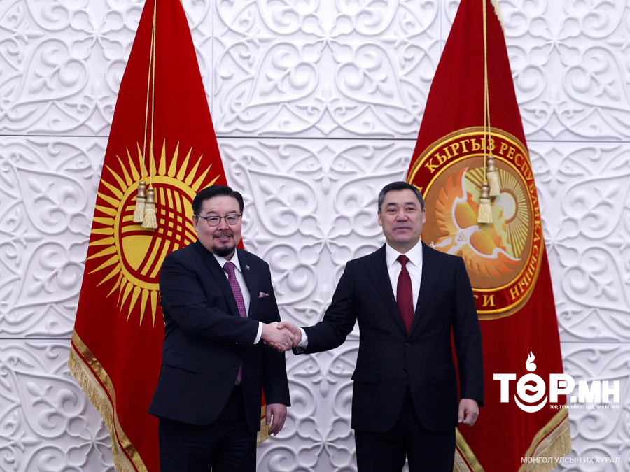 Монгол Улсын Их Хурлын дарга Г.Занданшатар Бүгд Найрамдах Киргиз Улсын Ерөнхийлөгч С.Жапаровт бараалхлаа