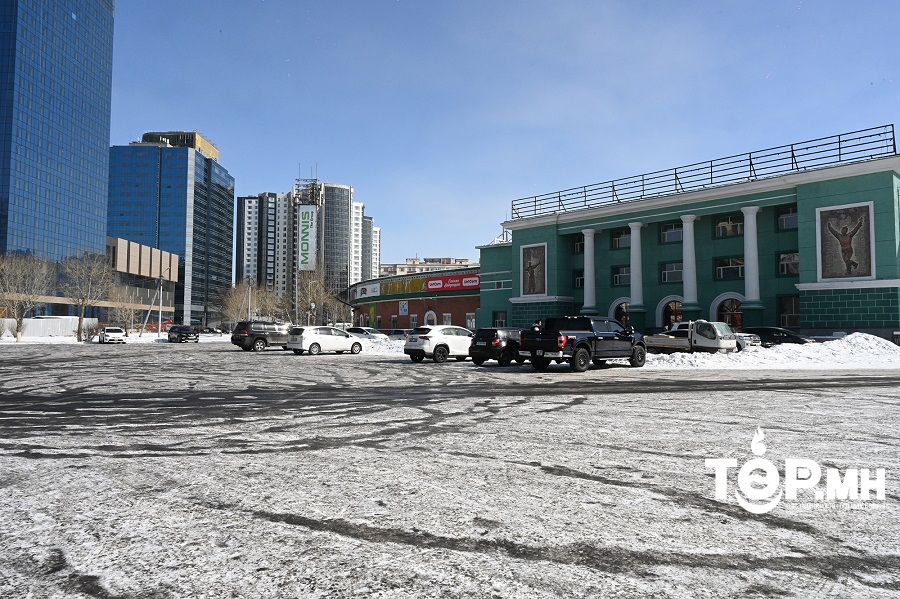 “Төв цэнгэлдэх хүрээлэн” ХХК-ийн эзэмшдэг газар гурав дахин багасжээ