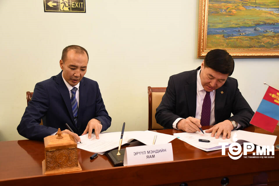 Эрүүл мэндийн сайд С.Чинзориг аймаг, нийслэлийн засаг дарга нартай гэрээ байгууллаа
