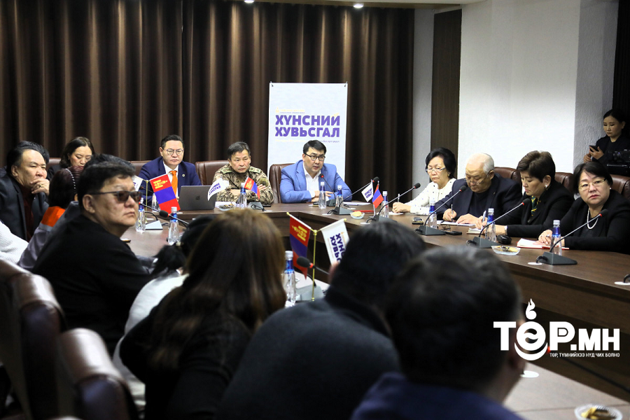 Зудын гамшигт өртсөн малчин түмэн, мал сүргээ хамгаалахад туслах аянд эрдэмтэд, үндэсний үйлдвэрлэгчид нэгдлээ