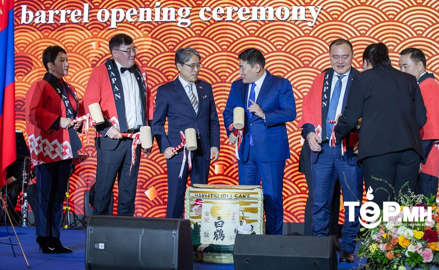 Ерөнхий сайд Л.Оюун-Эрдэнэ Япон Улсын Цог Жавхлант Эзэн Хааны мэндэлсэн өдөрт зориулсан хүндэтгэлийн хүлээн авалтад оролцлоо