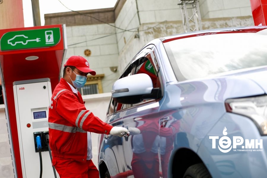 Улсын хэмжээнд АИ-92 автобензиний 32 хоногийн нөөцтэй байна