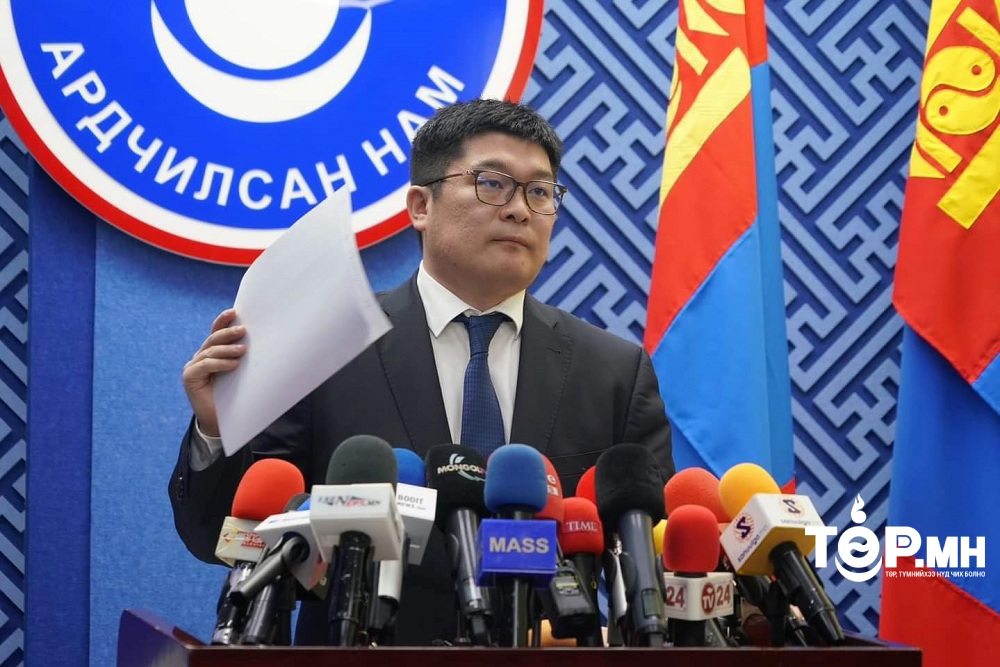 Б.Ган-Очир: "Олон нийтийн сүлжээнд хүний эрхийг хамгаалах тухай” хууль бол “Олон нийтийн сүлжээнд ДАРГА НАРЫН ЭРХИЙГ хамгаалах тухай” хууль