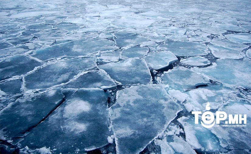 Орхон голын мөсөн дээгүүр зорчиж яваад цөмөржээ