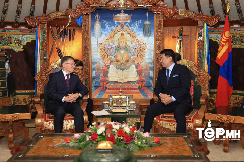 Монгол Улсын Ерөнхийлөгч У.Хүрэлсүхэд ОХУ-ын Элчин сайд бараалхлаа