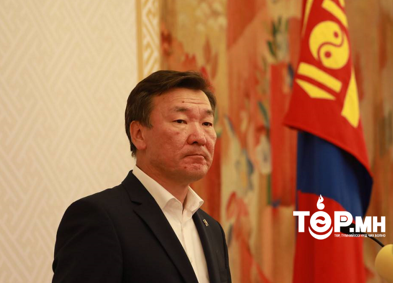 С.Ганбаатар: Нүүрсний хулгайгаа дэвэргэхгүйн тулд нийгмийн сүлжээг хязгаарлаж байна