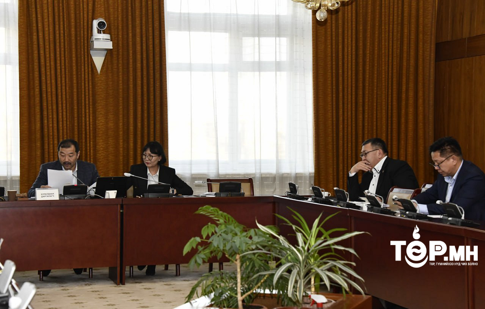 Хүнсний хангамжийг нэмэгдүүлэх, чанар аюулгүй байдлыг хангах, хөдөө аж ахуйн үйлдвэрлэлийг дэмжих түр хороо хуралдлаа