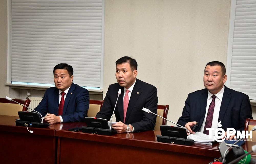 Хоёр дахь удаагийн нотлох баримтыг шинжлэн судлах сонсголд 100 орчим гэрчийг оролцуулна