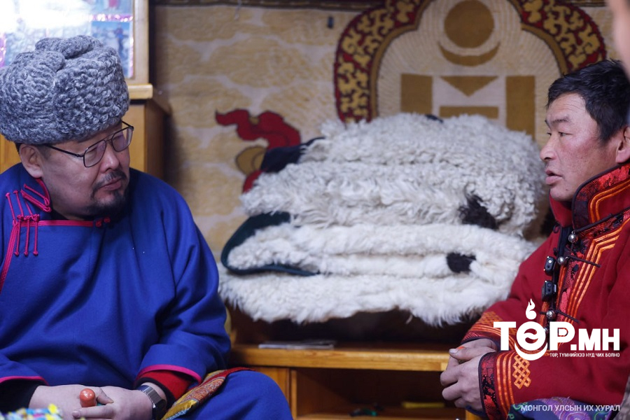 УИХ-ын дарга Г.Занданшатар УИХ, ЗГ-ын гишүүдийн хамт орон нутагт ажиллаж байна