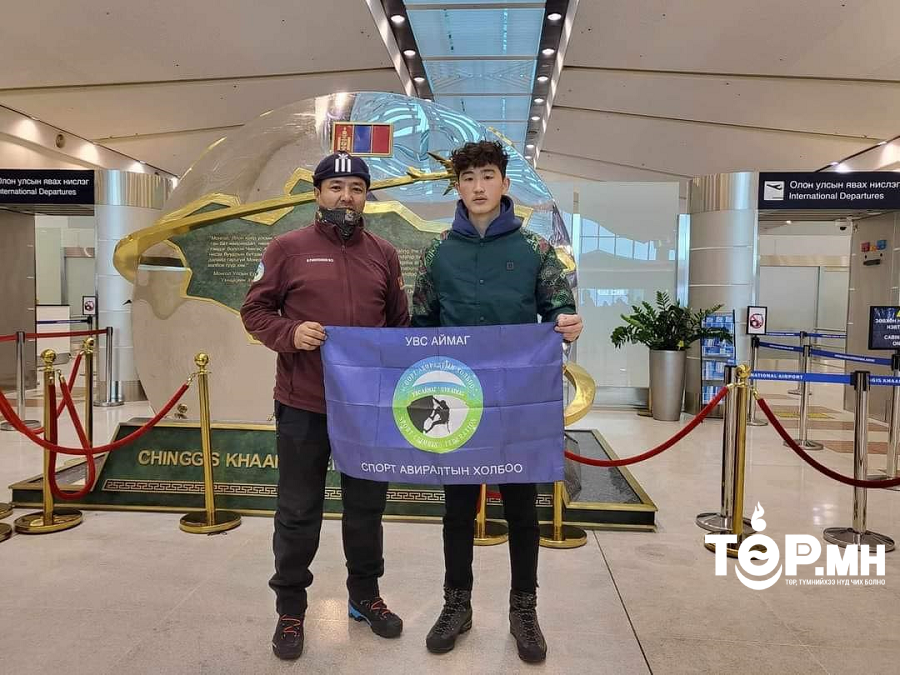 Монгол хүү мөсөнд авиралтын дэлхийн аварга боллоо