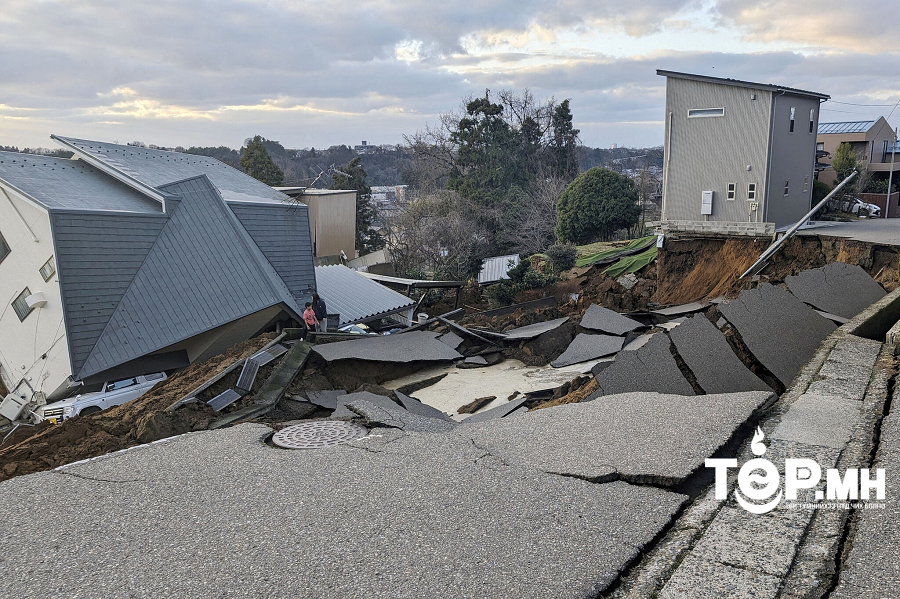 Японд болсон газар хөдлөлтийн улмаас дөрвөн хүний амь үрэгджээ