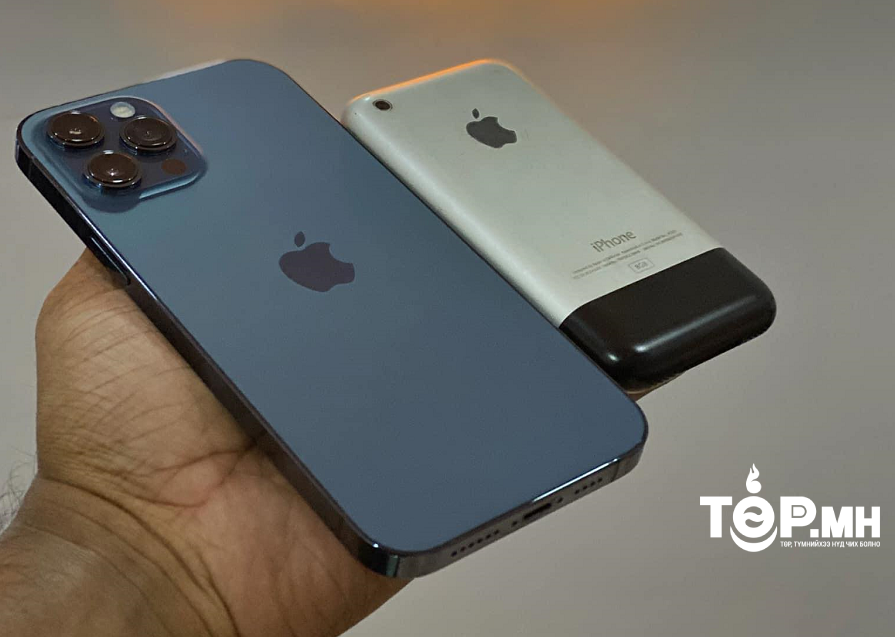 Анхны Iphone утас