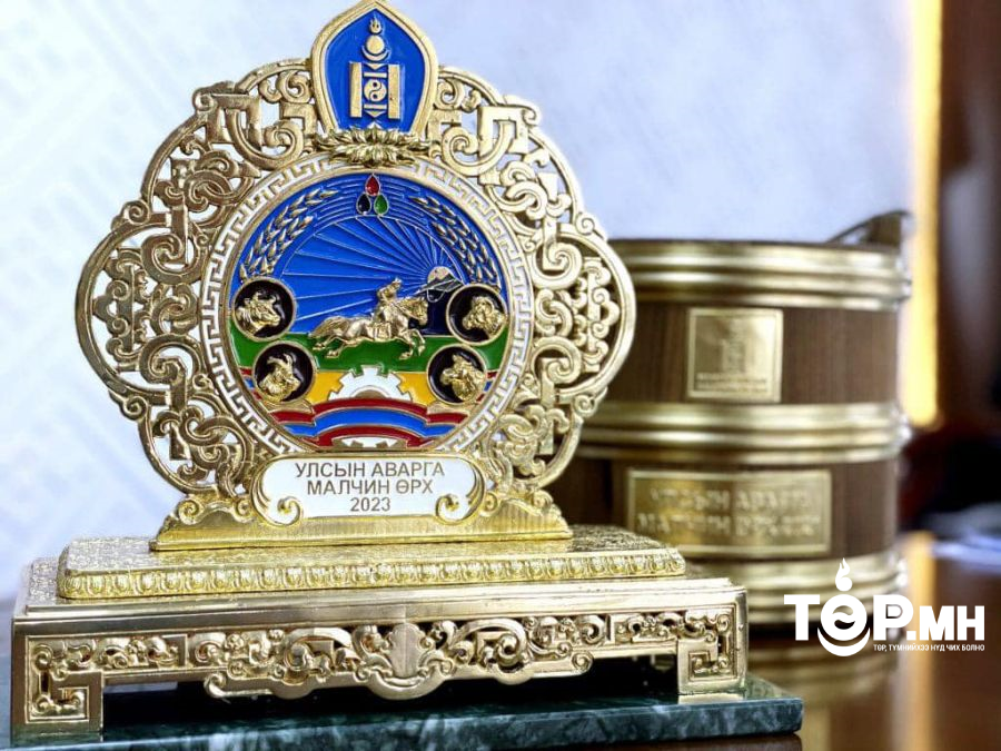 Улсын аварга малчин, тариаланчдын шагналыг сар шинийн өмнө гардуулна