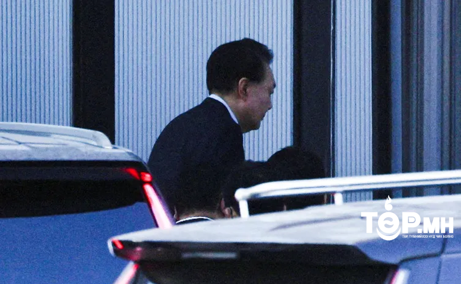 БНСУ-ын Ерөнхийлөгч Юн Сог Ёлийг өнөө өглөө ордноос нь баривчилжээ