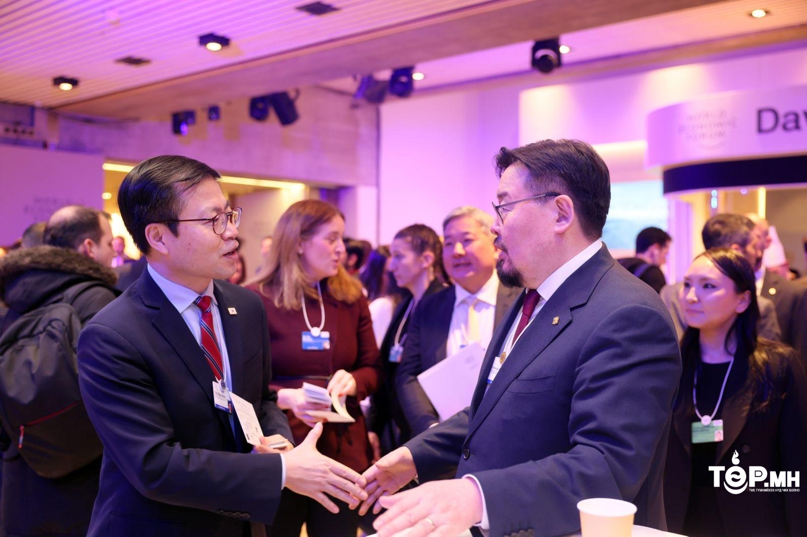 Ерөнхий сайд Г.Занданшатар БНСУ-ын Худалдааны сайд Ё Хан Гү нар уулзлаа