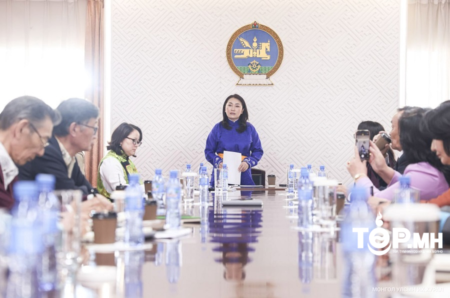 “Нээлттэй парламент: Эксперт” ахмад үеэс туршлага солилцох “Туршлага бол хүч” уриатай хөтөлбөрийн нээлт боллоо