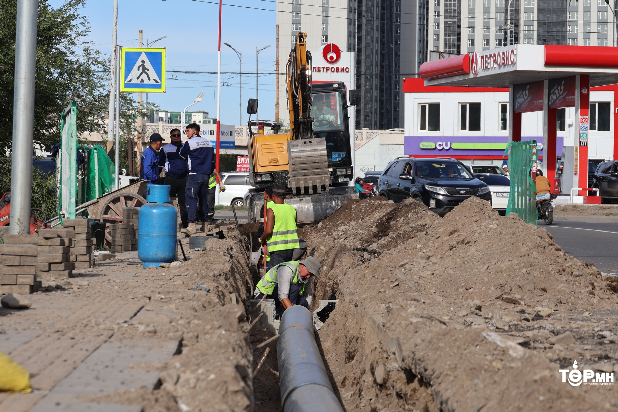 Энхтайваны гүүрний доор хэсэгт 1100 метр борооны ус зайлуулах шугам угсралтын ажил эхэллээ