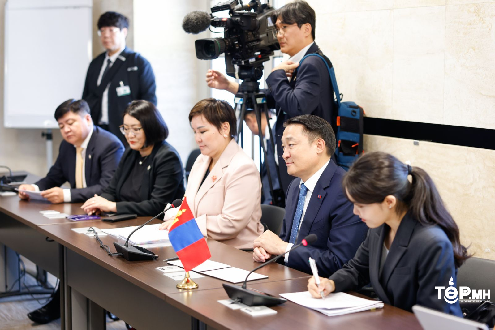 УИХ-ын дарга Д.Амарбаясгалан: Монгол иргэдийг БНСУ-ын хил дээрээс буцааж буй асуудлыг шийдвэрлэж өгөхийг хүсэж байна