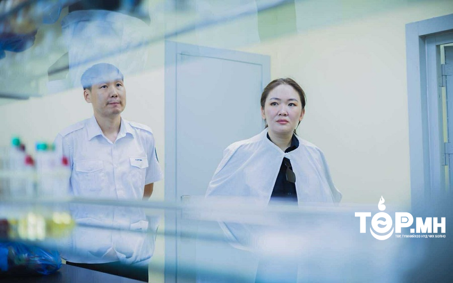 Б.БАТЦЭЦЭГ: Гаалийн хүнд суртал хүнээс шалтгаалж байвал хуулийн дагуу хариуцлага тооцно