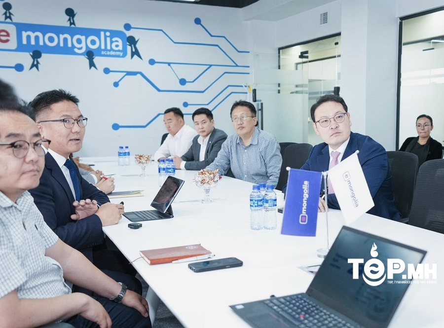 ЦХИХХ-ны сайд Э.Батшугар “И-Монгол академи” УТҮГ-т ажиллалаа