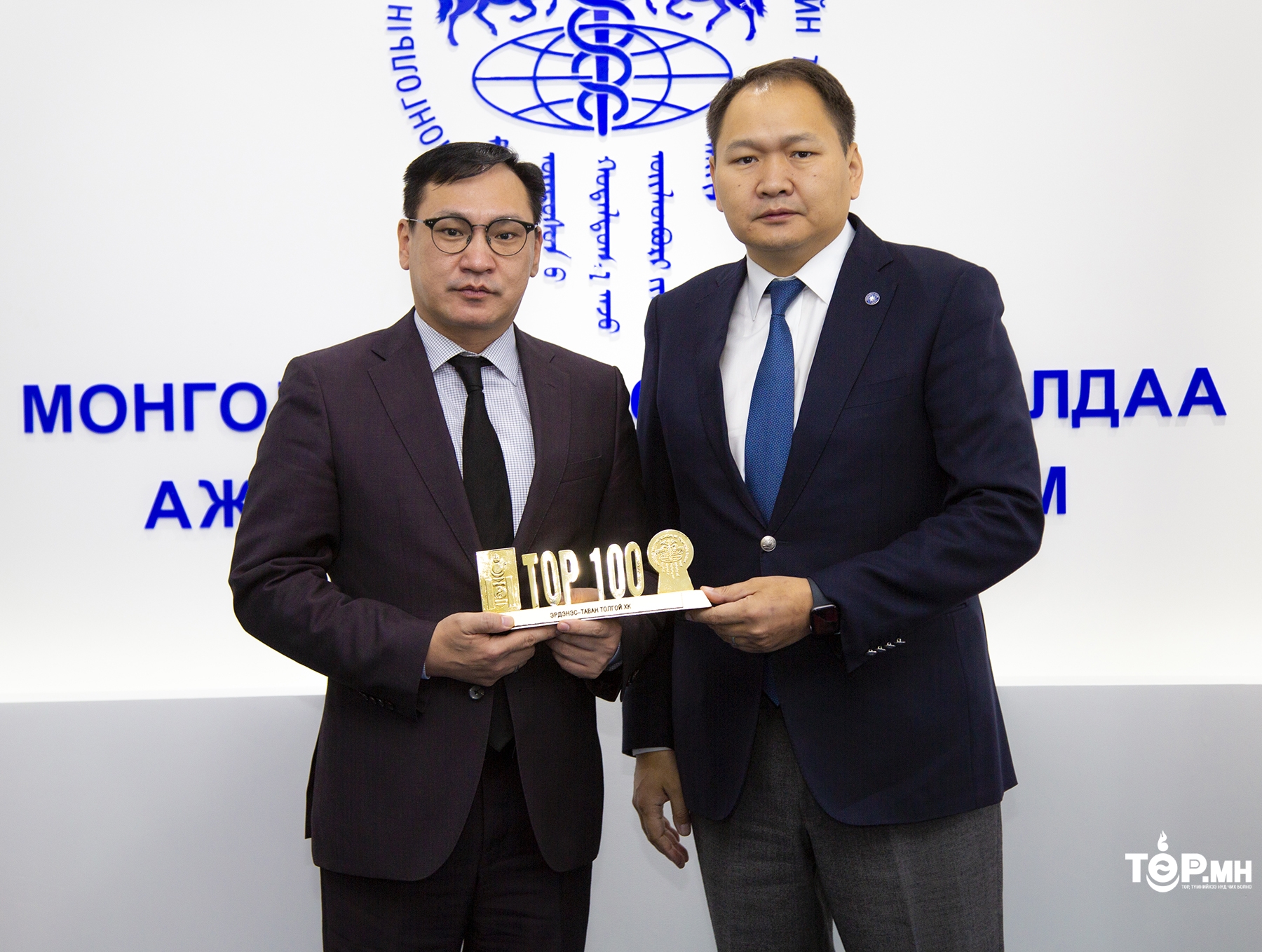 “Эрдэнэс-тавантолгой"ХК топ аж ахуйн нэгжийн 2 дугаарт эрэмбэлэгдлээ
