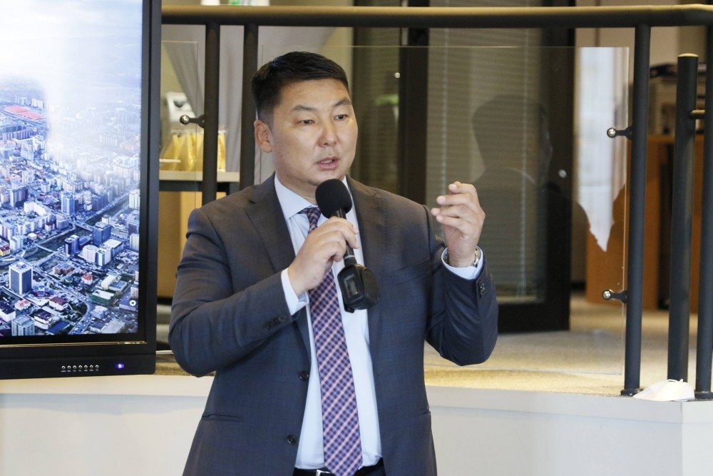 Баянзүрх дүүрэг бүтээлч залуусыг дэмжих “ШЭЙР ЦЕНТР” төв байгууллаа