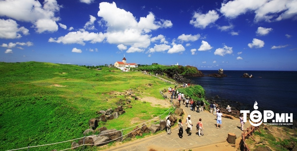 Чэжү арлыг зорьсон 23 жуулчин сураггүй алга болж, холбоо тасарчээ