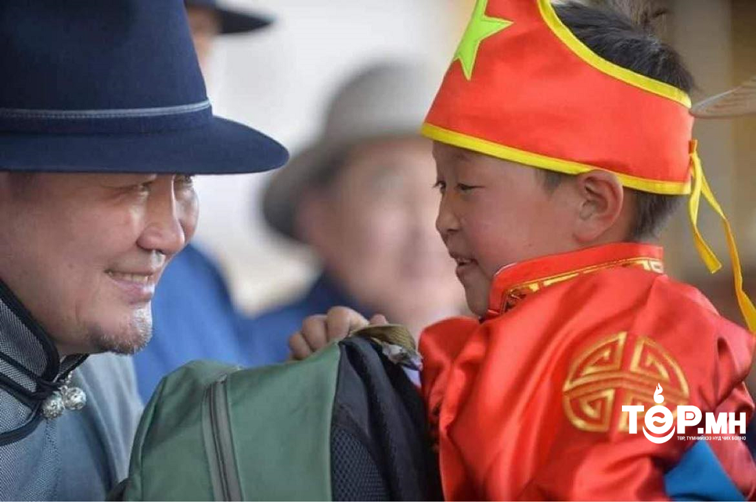 Ардчилсан намын дарга Халтмаагийн Баттулга: Монголын ирээдүйг дархлан бүтээх хүүхэд багачуудаас Эх орон эхэлдэг