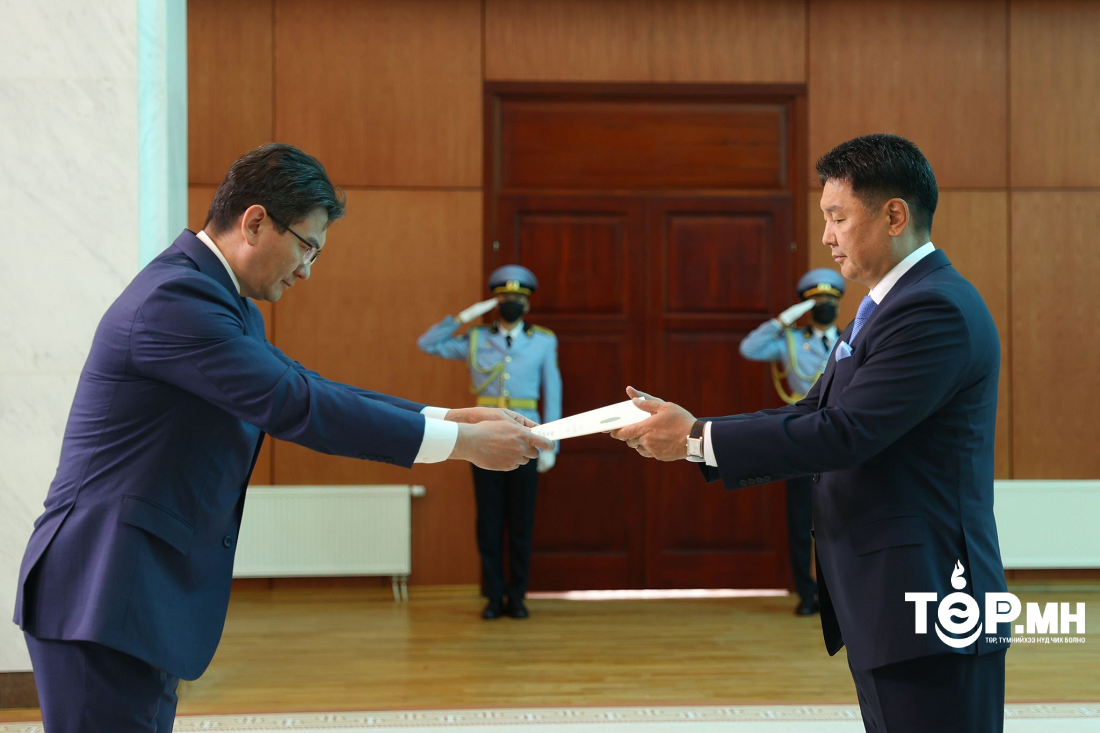 Бүгд Найрамдах Казахстан Улсаас Монгол Улсад суух Элчин сайд  Итгэмжлэх жуух бичгээ өргөн барив