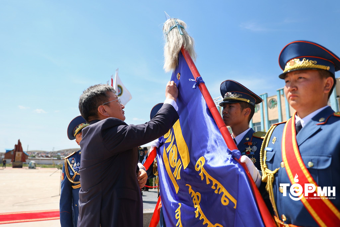 Үндэсний аврах бригадыг Сүхбаатарын одонгоор шагналаа