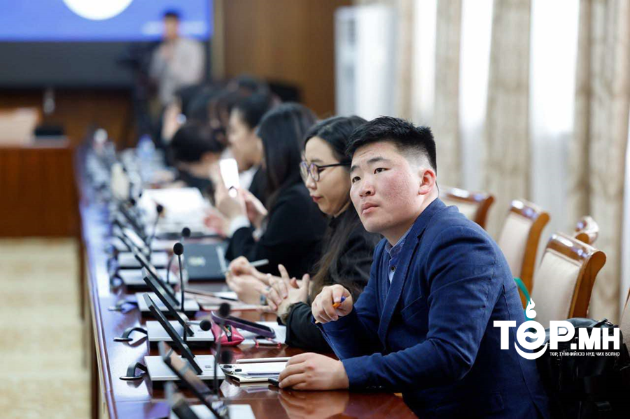Улсын Их Хурлын Тамгын газарт 30 оюутан дадлагажна