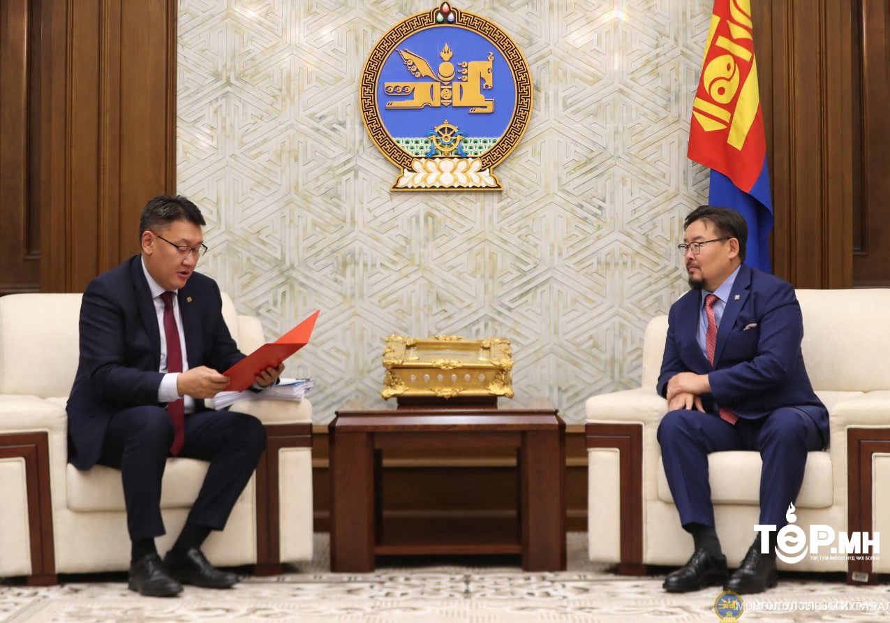 Сангийн сайд Б.Жавхлан Татварын суурийг багасгах тухай олон талт конвенцыг соёрхон батлах тухай хуулийн төслийг өргөн мэдүүлжээ