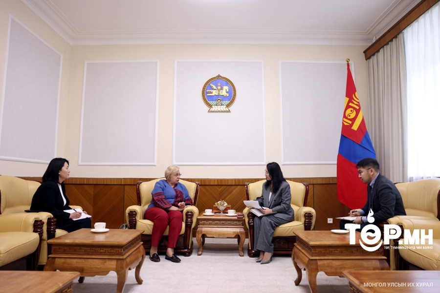 Европын Холбооноос Монгол Улсад суугаа Элчин сайд Ина Марчюлёнитег хүлээн авч уулзлаа