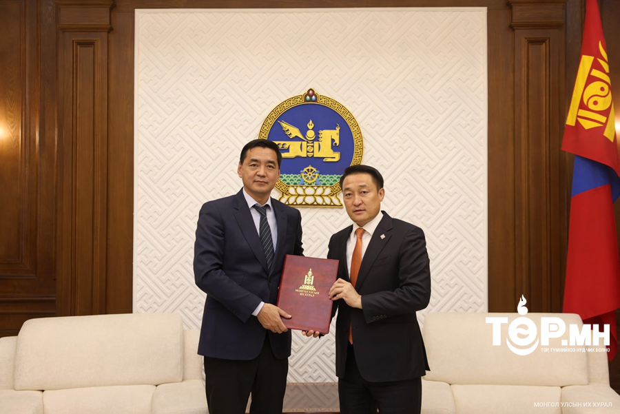 Хот байгуулалтын тухай хуульд нэмэлт оруулах тухай хуулийн төслийг өргөн мэдүүллээ