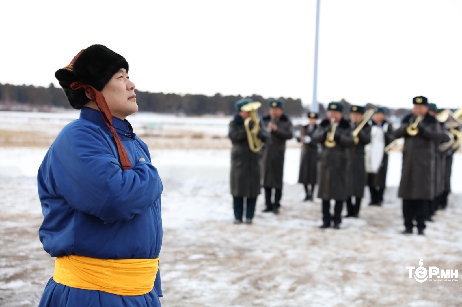 Ерөнхий сайд Л.Оюун-Эрдэнэ Чингис хааны гэрэлт хөшөөнд хүндэтгэл үзүүллээ