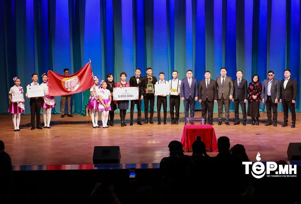 Хүүхдийн найрал дууны шилдэг хамтлагууд тодорлоо