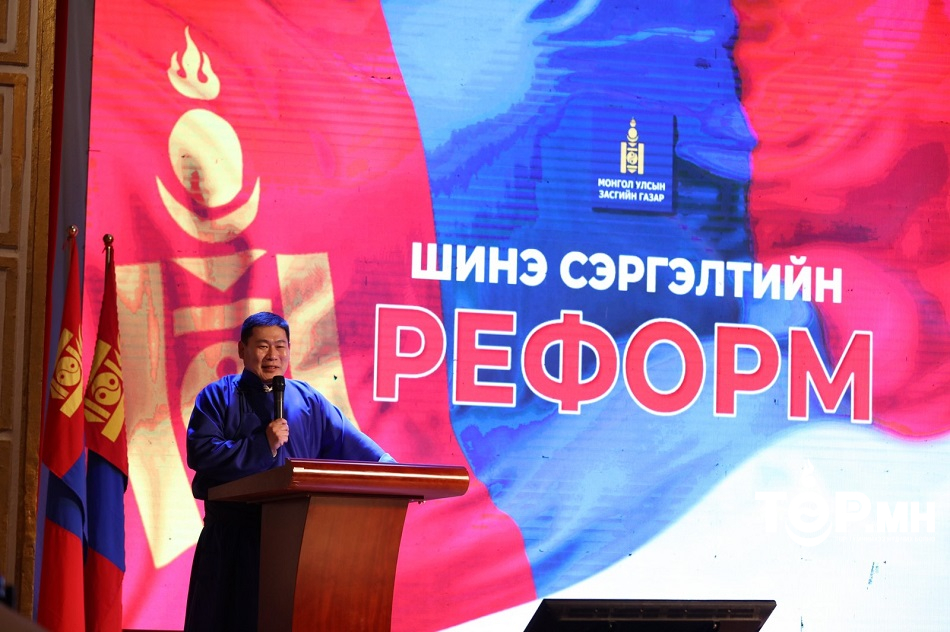 Л.Оюун-Эрдэнэ: Халзан бүргэдэйн ордыг ашиглах эсэхийг иргэдийн саналаар шийднэ