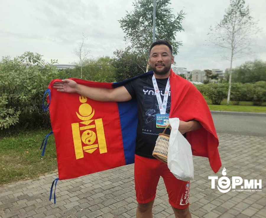 Модон барилдааны спортын “Колмар’’ цомын төлөөх тэмцээнээс хүрэл медаль хүртлээ