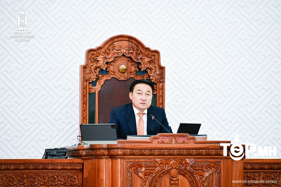 Монгол Улсын 2026 оны төсвийн төслүүдийн нэг дэх хэлэлцүүлэг үргэлжилж байна